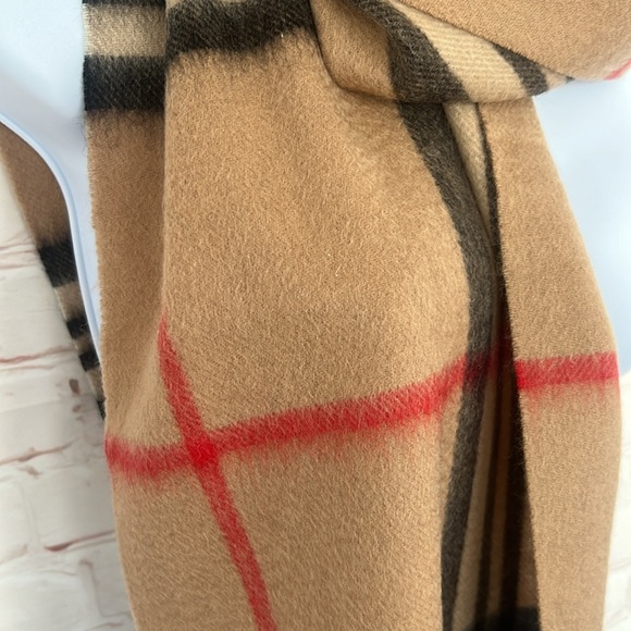 NWOt Nova check  100% wool scarf 70”x12 - Picture 5 of 6